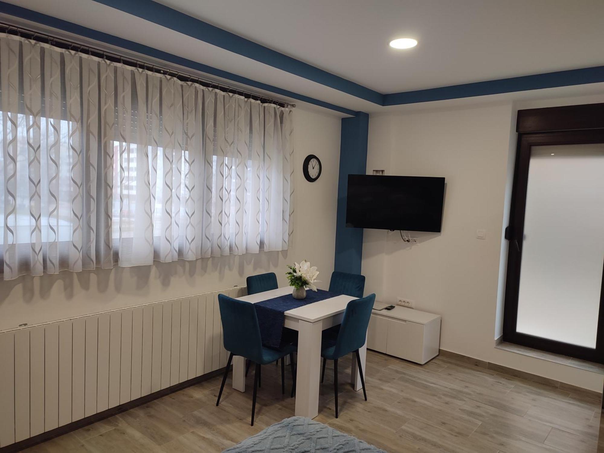 Apartments & Rooms 4 Rijeke 卡尔洛瓦茨 外观 照片