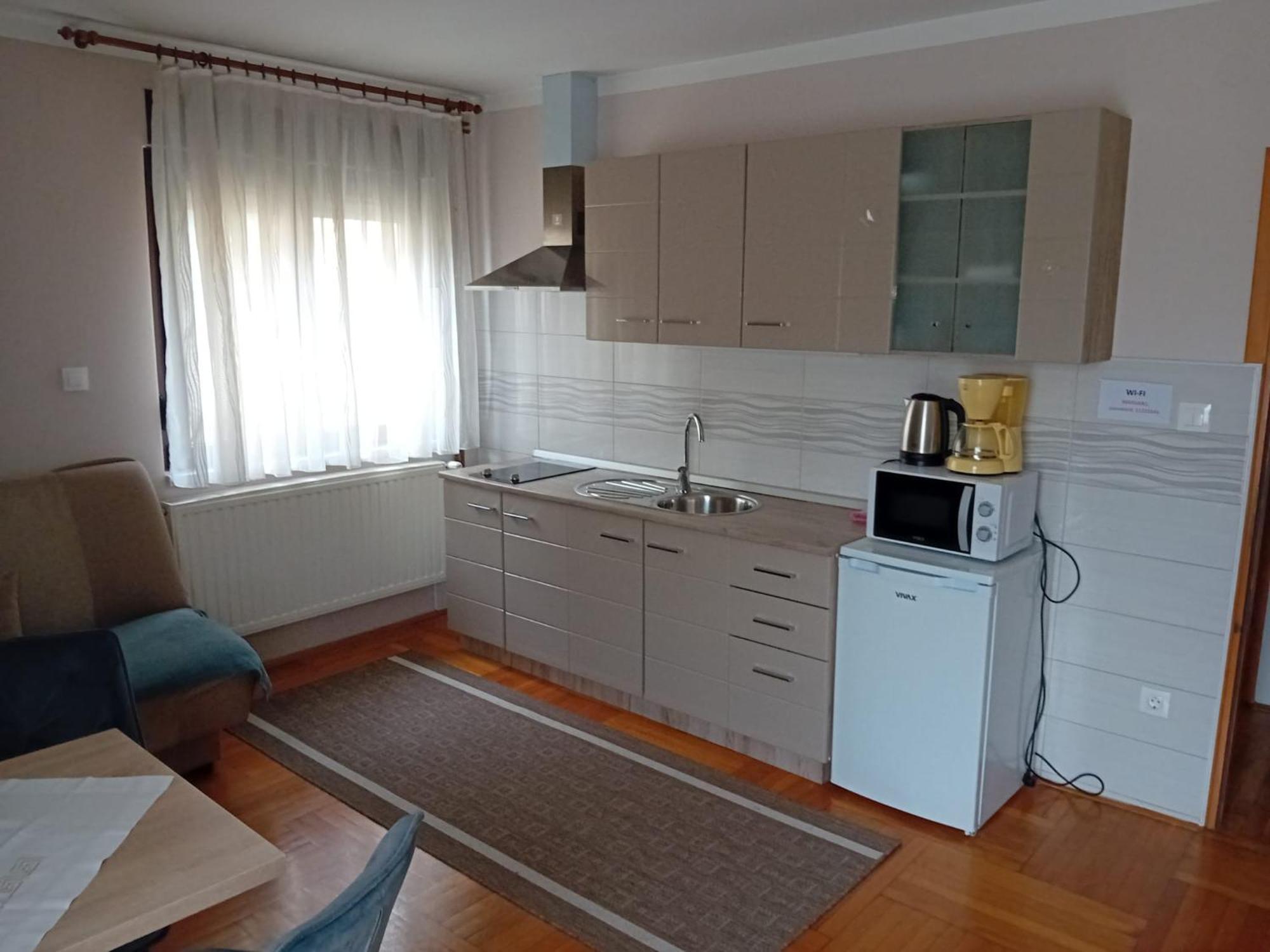 Apartments & Rooms 4 Rijeke 卡尔洛瓦茨 外观 照片