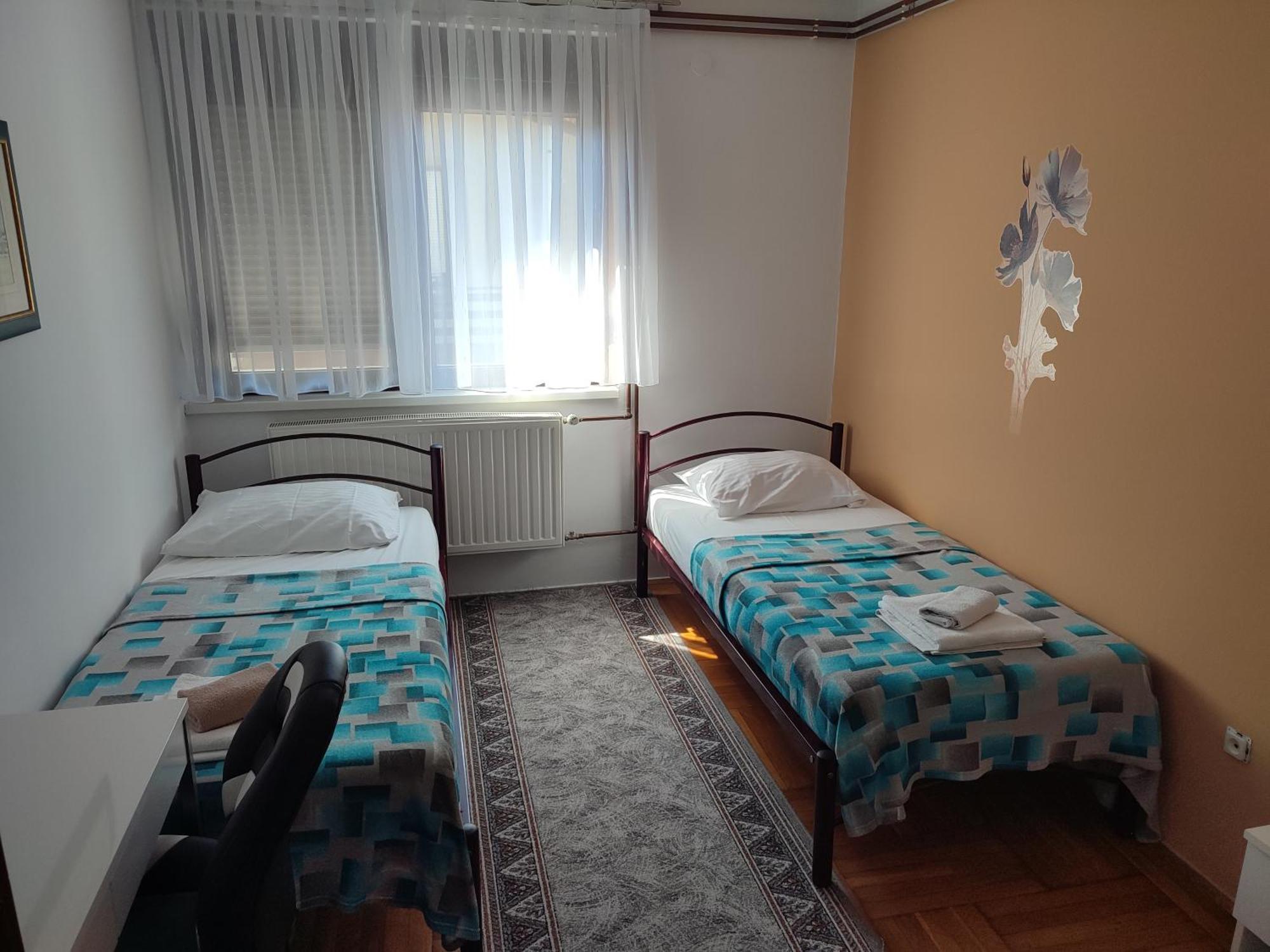 Apartments & Rooms 4 Rijeke 卡尔洛瓦茨 外观 照片